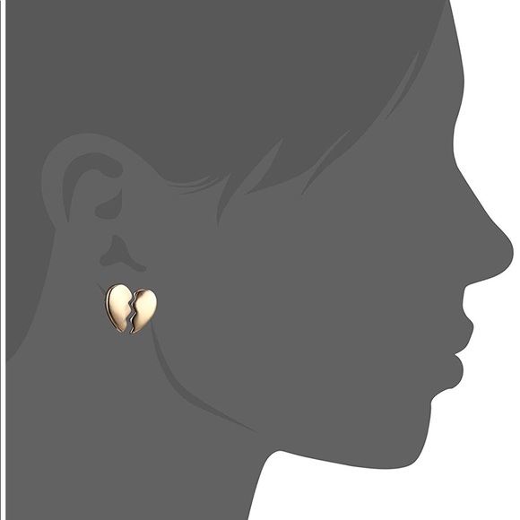 Betsey Johnson Breaking Hearts Earring Set - Picture 2 of 4